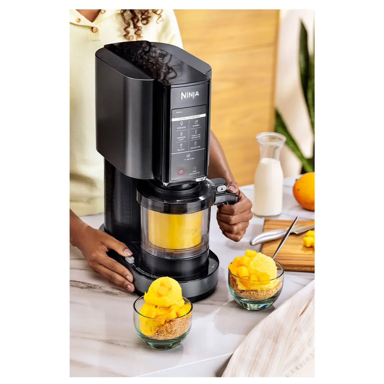 Creami Sorveteira Preta NINJA