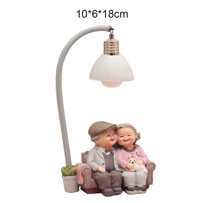 Modelo e lustre criativo de casal de avós - Decoração